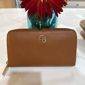 Tory Burch Camel And Gold Leather Continental Wallet